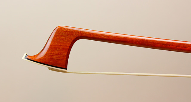 Gold Violin Bow 2013 - head